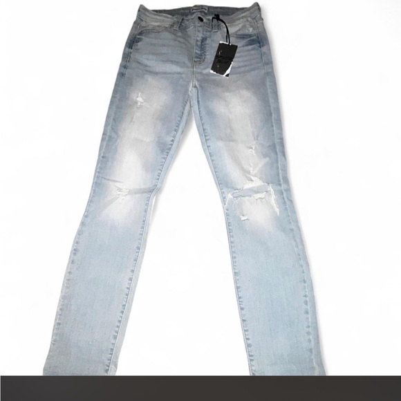 Studio Blue Jeans Womens 27 Light Wash Distressed Skinny Jeans NWT - Picture 4 of 7